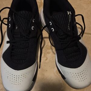 Under Armour Men's Black and White Athletic Shoes